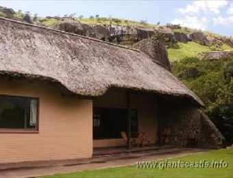 giants castle 6 bed mountain view chalet side
